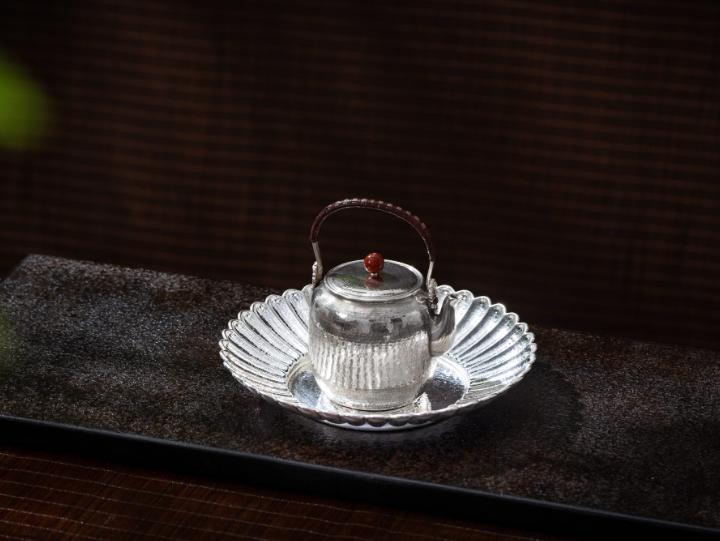 银壶课堂银壶的九个使用保养方法,银壶能长期装酒吗