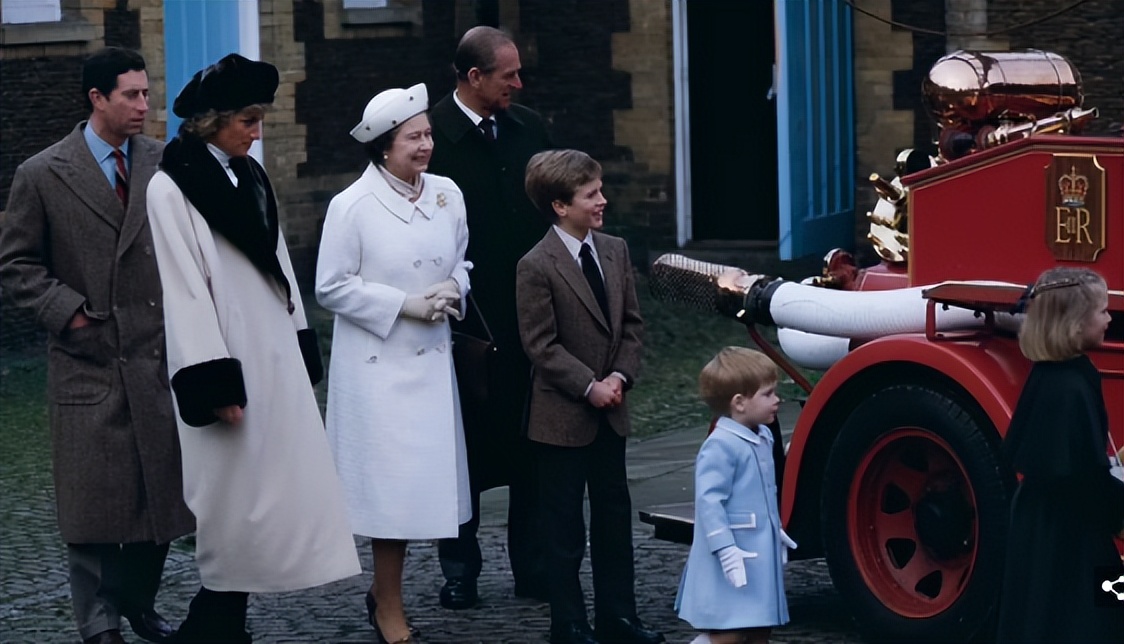 登基70周年！每年一张照片带你回顾女王的传奇人生