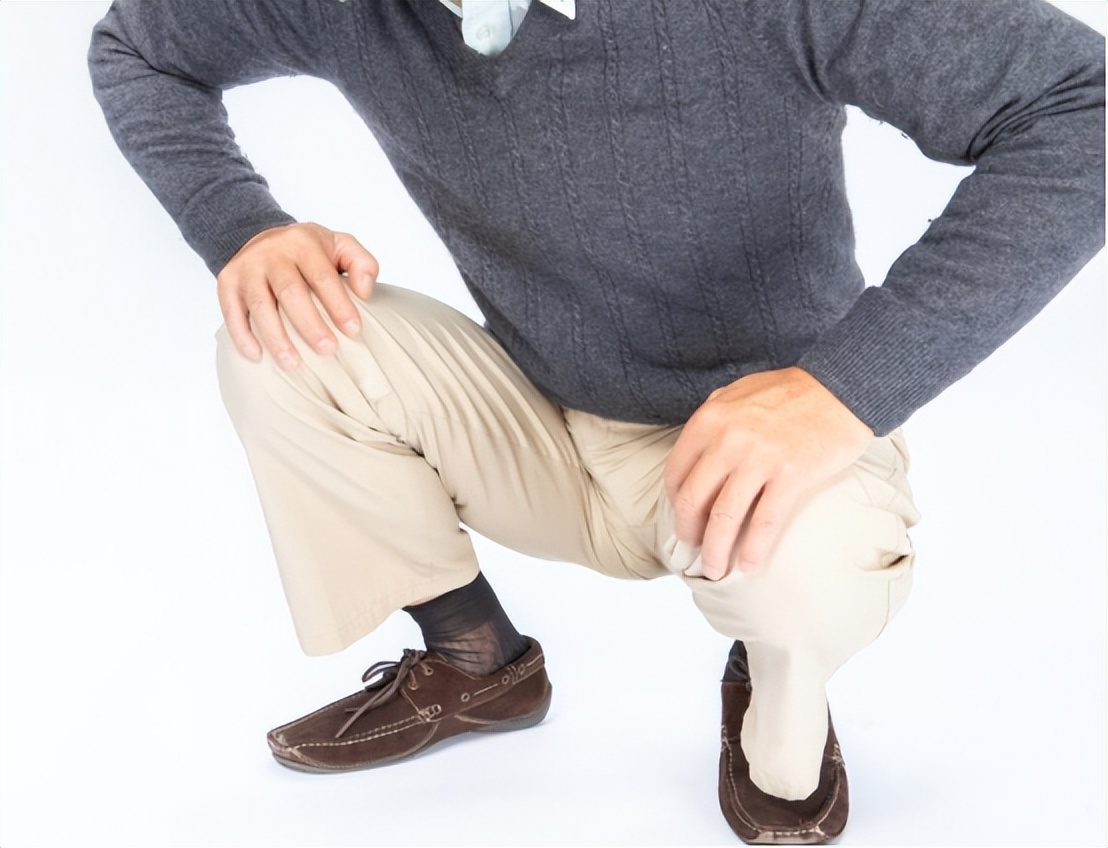 膝盖滑膜炎好治还是膝关节炎好治,膝关节炎为什么膝盖不疼