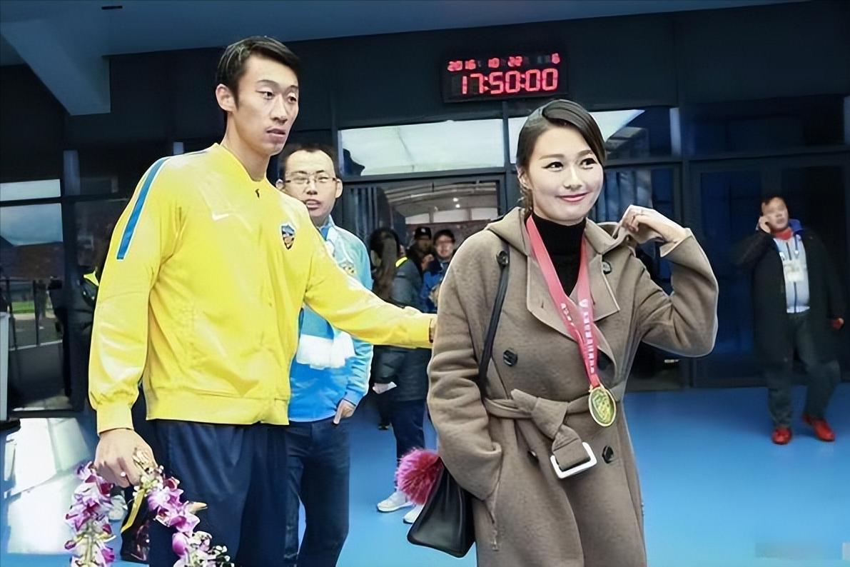 时隔3年，知名主持陈密丈夫又被抓，疑卷入李铁事件中收钱打黑球