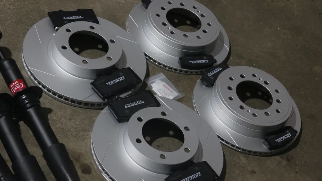 老款八十年代丰田霸道,经典丰田霸道老车翻新复活