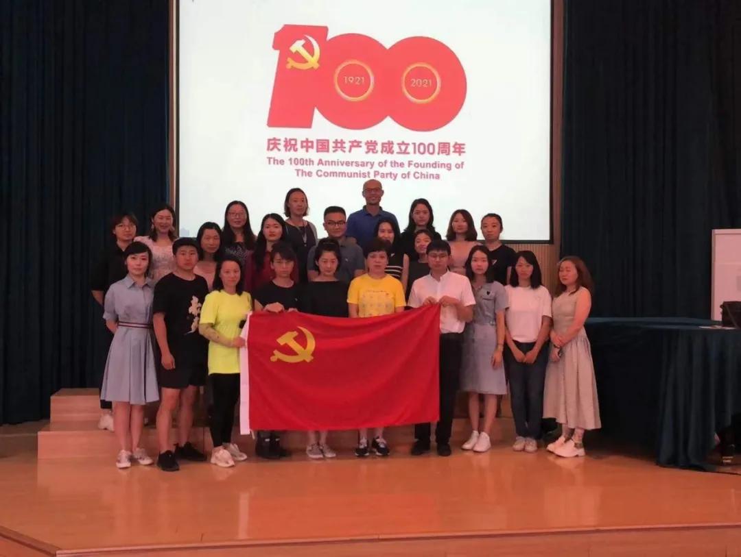 步履铿锵，行稳致远！青苗的2021年，精彩动人