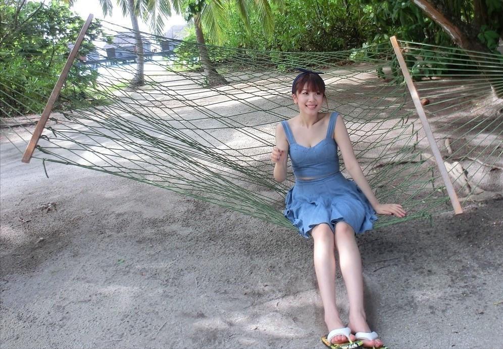 国足太太团斗艳美如画,国足太太团真实身材