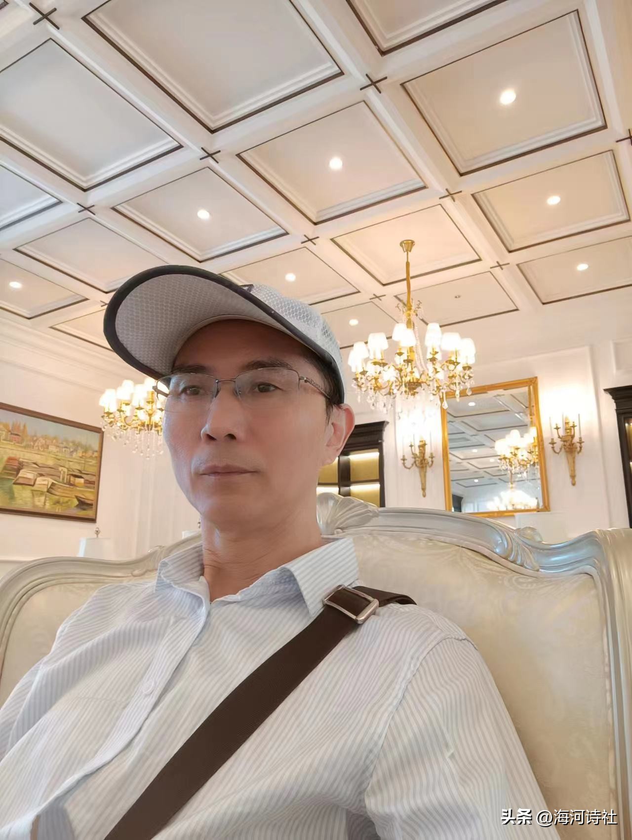 致青春文/大道至简主播/罗海英