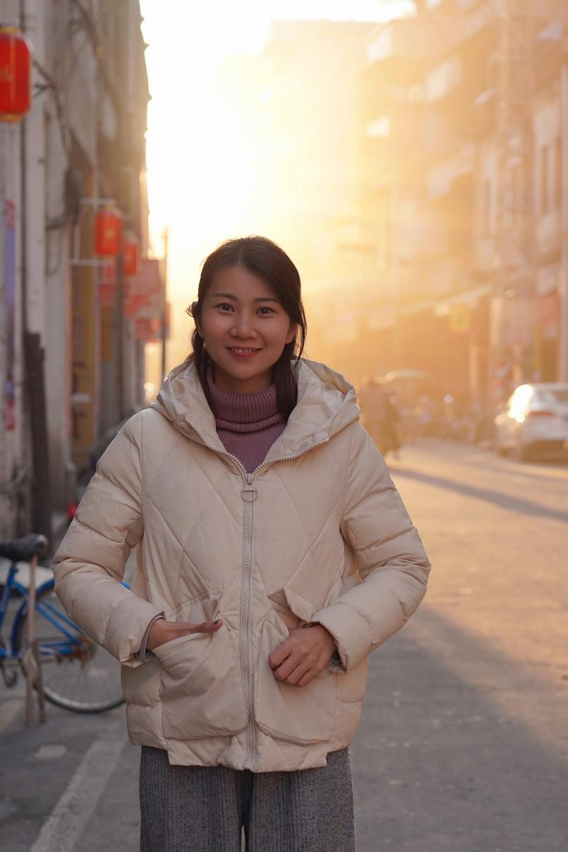 广州抗疫志愿者为医护人员送饭,传递正能量抗疫志愿者