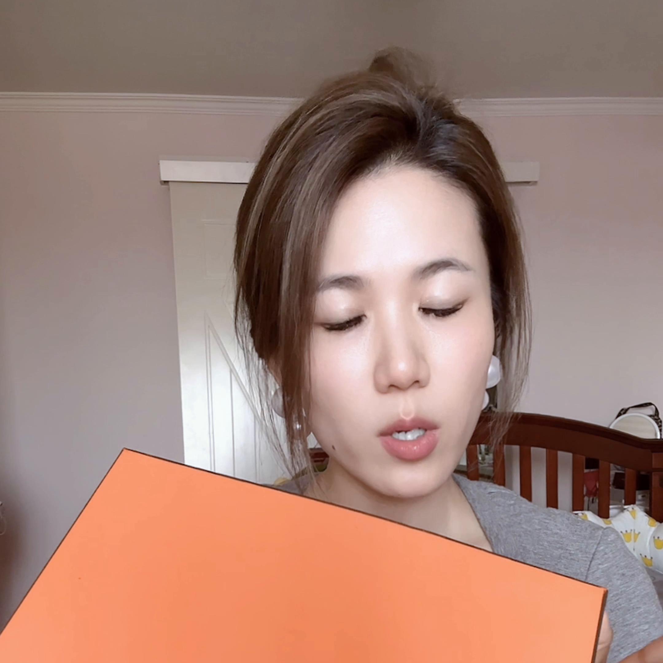 心动了两个月终究还是出手了，找买手买的，其实我不排斥甚...