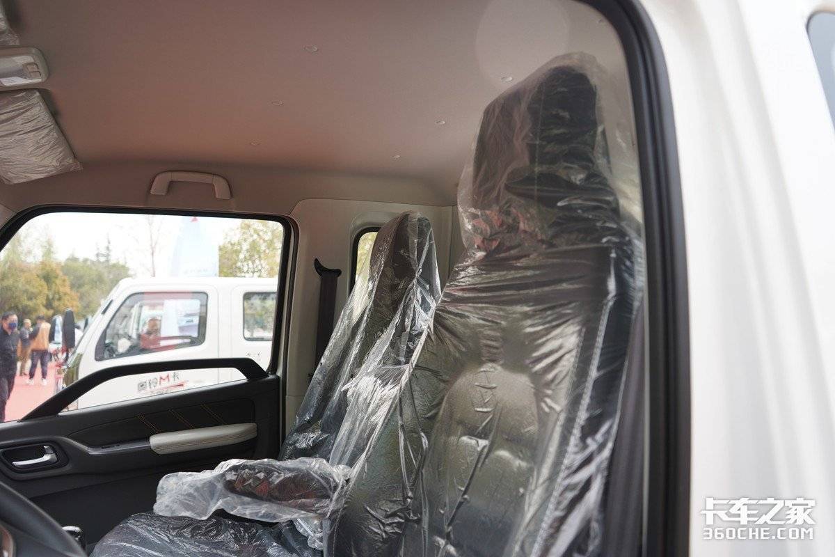 奥铃m卡双排双胎油气两用,奥铃m卡双排122马力多少钱