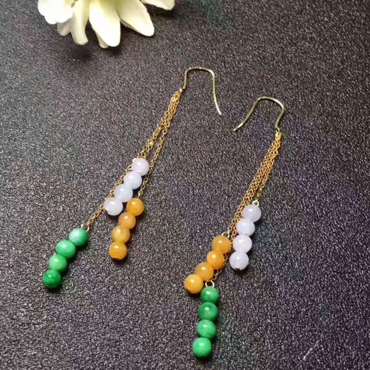 疼也要打耳洞，美丽也要看得