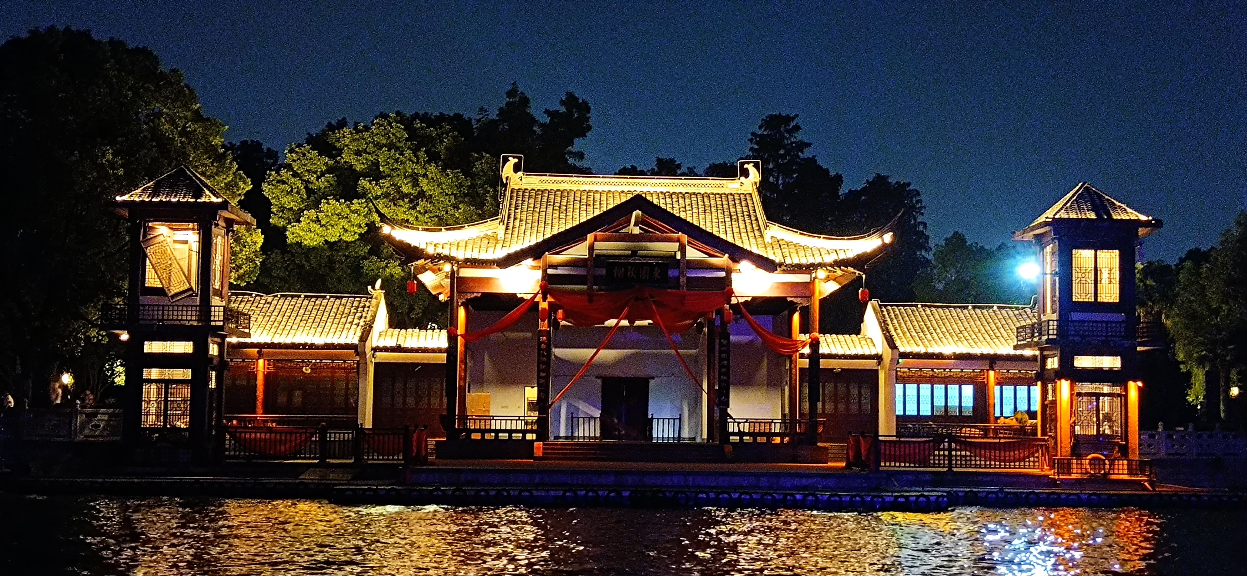 南京有哪些景点值得去看旅游攻略,南京附近200公里以内的旅游景点