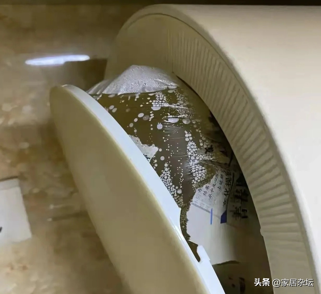 热水器爆炸的早期征兆有什么症状,热水器爆炸一般是电的还是燃气的