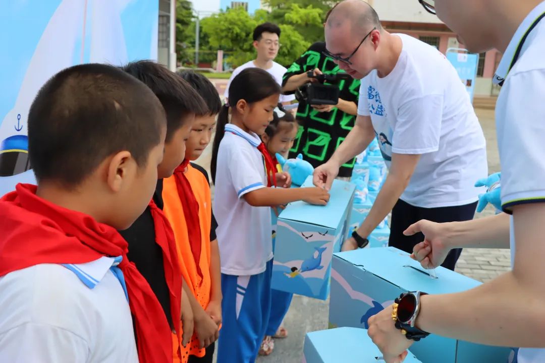 富德生命小海豚,富德生命小海豚宝鸡