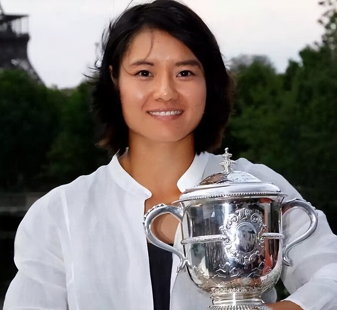 姜山李娜网球对决,李娜姜山网球指导