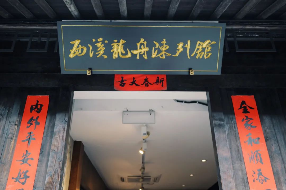 春天的潺潺溪水,春天的顶流