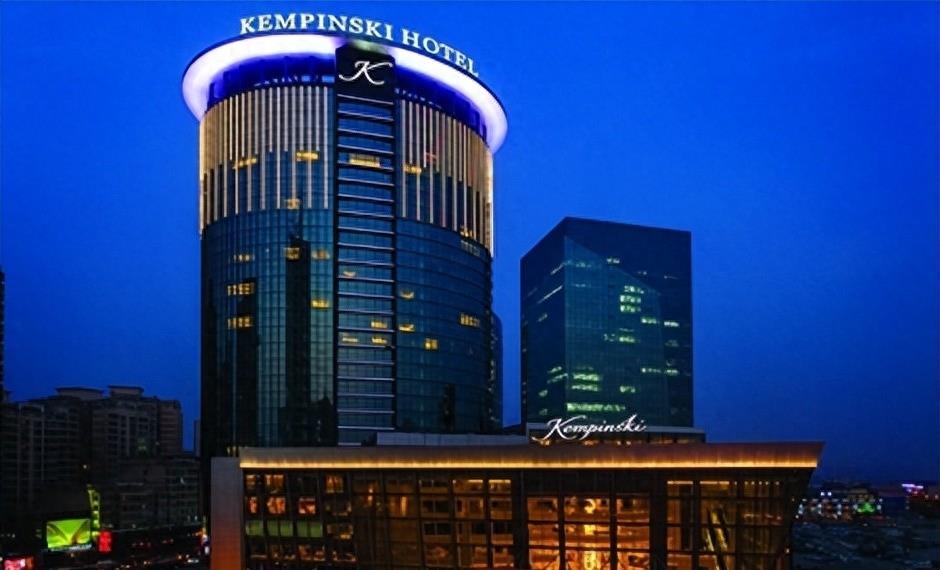 太原花园假日婚礼主题酒店,太原高档酒店排名前十名