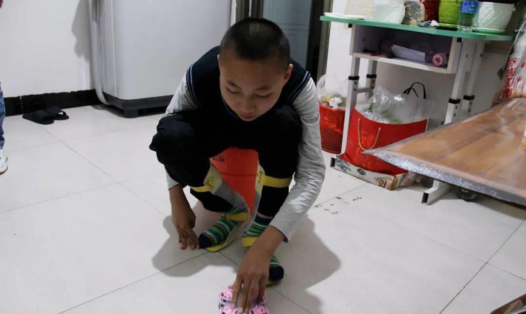 夫妻随意给孩子起名,夫妻给儿子取名字