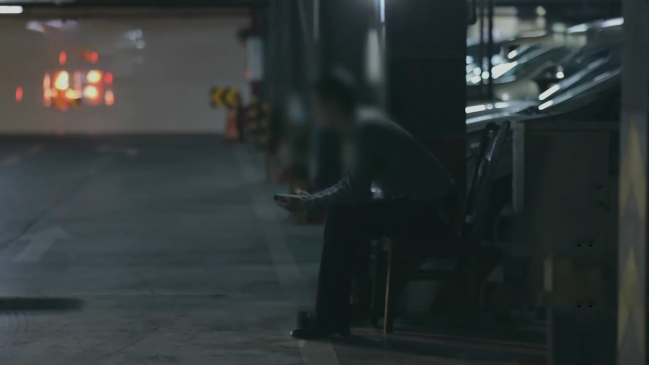 21年湖北修车老板生意惨淡，却开豪车买奢侈品，调查揪出惊人内幕