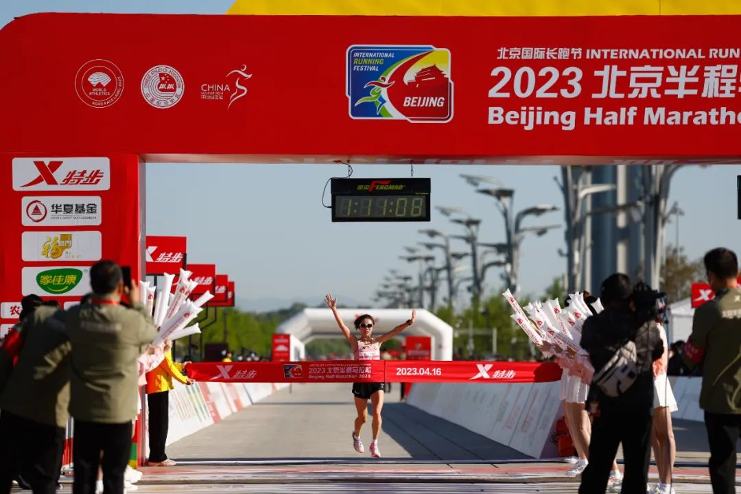 上海、北京、武汉、郑开四马开赛！四场赛事全览！