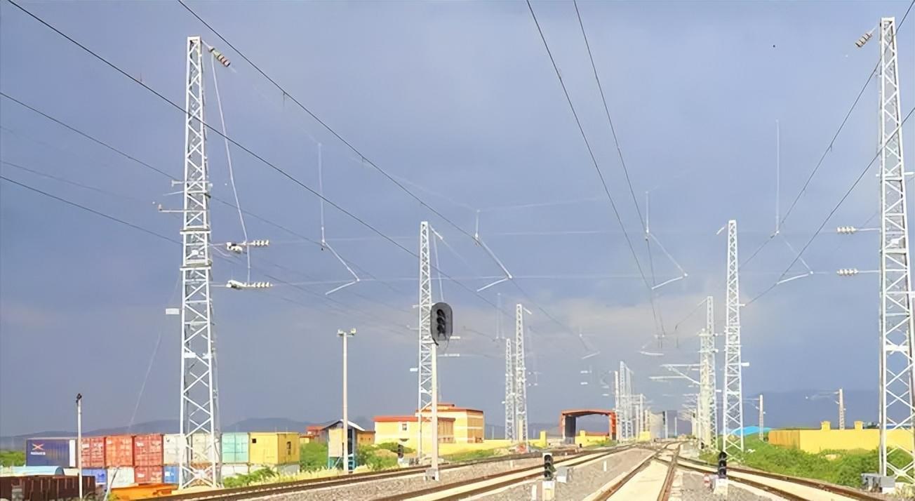 四川小伙娶黑人老婆，不仅没给彩礼还未见过丈母娘，现在怎样了？