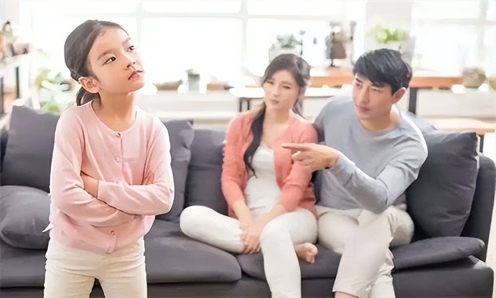 十八岁叛逆期孩子不听话咋办,8岁的孩子叛逆不听话该怎么办