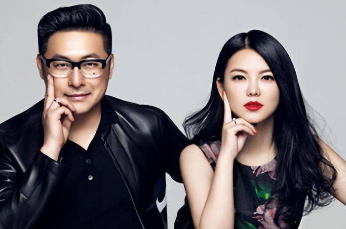 国内发财国外花的7位富豪,国内挣钱国外花的十大明星