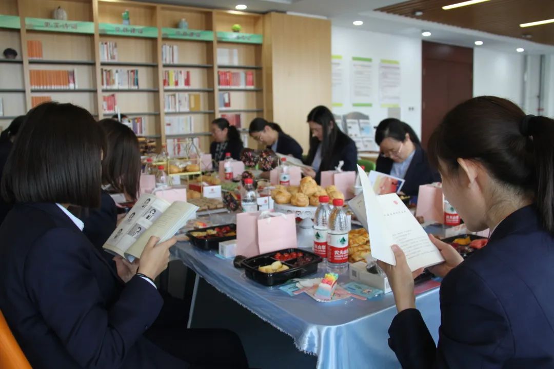 创建家庭友好型工作场所宣传挂图,家庭友好型工作场所理念和措施