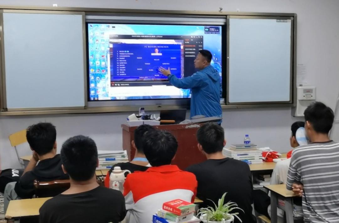 公安部定点帮扶的足球队，赢了！