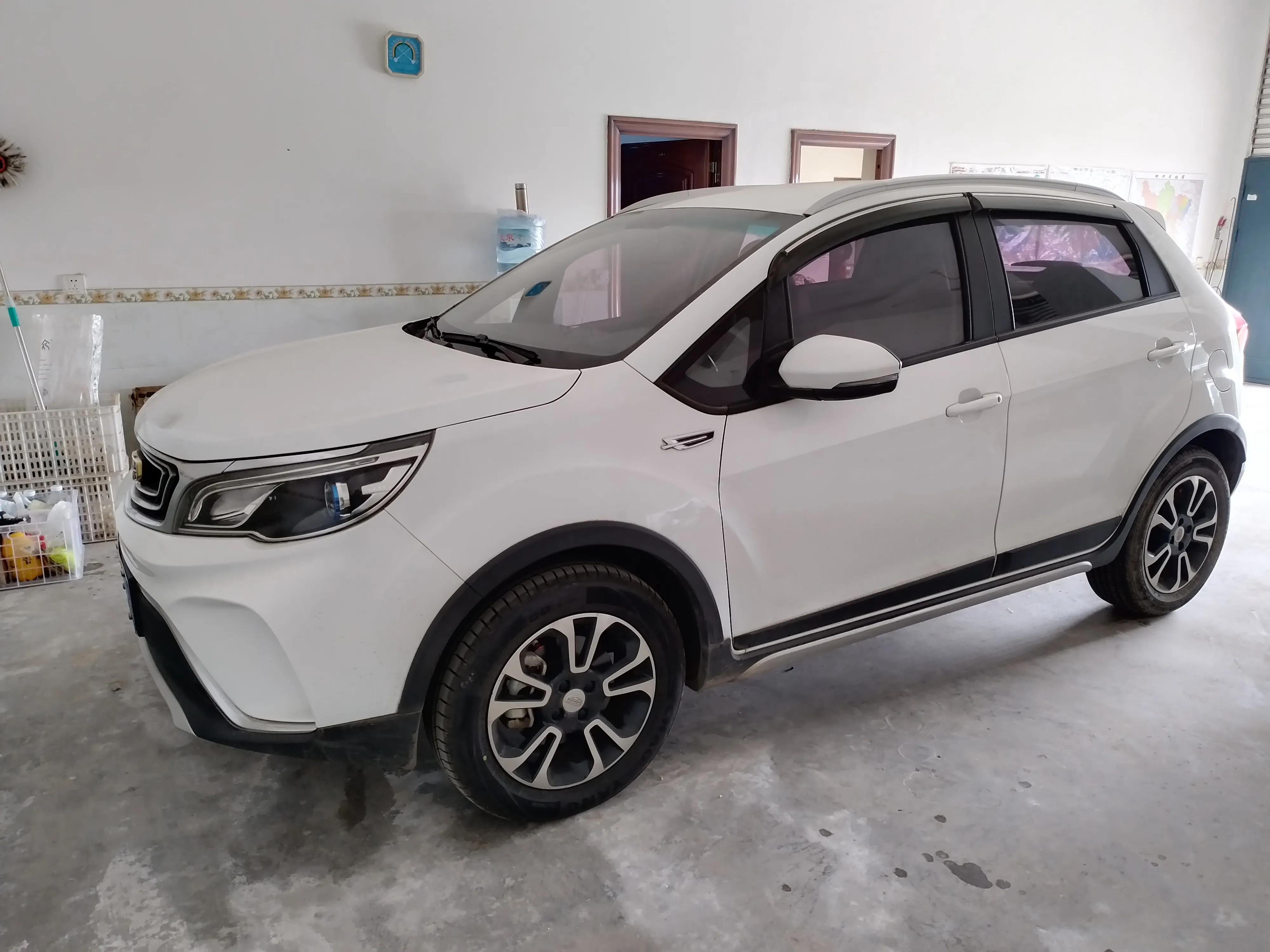 吉利远景x3自动挡4s店落地多少钱,吉利远景x3和x3pro有什么区别