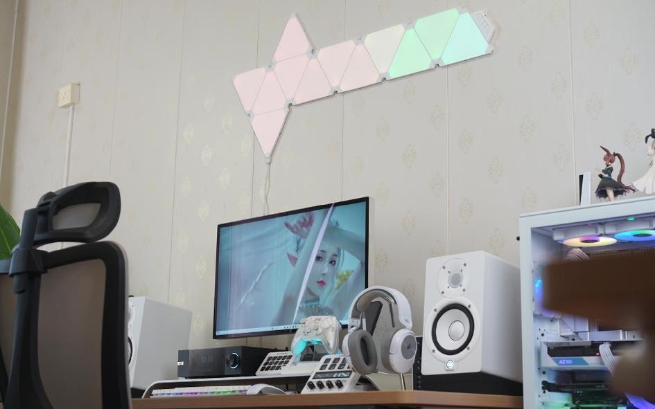 好看充满科技感的桌搭,桌搭好物推荐简约