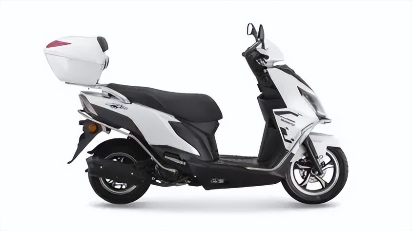 光阳125踏板对比铃木uy125,光阳ck125和铃木uy125哪个更耐用