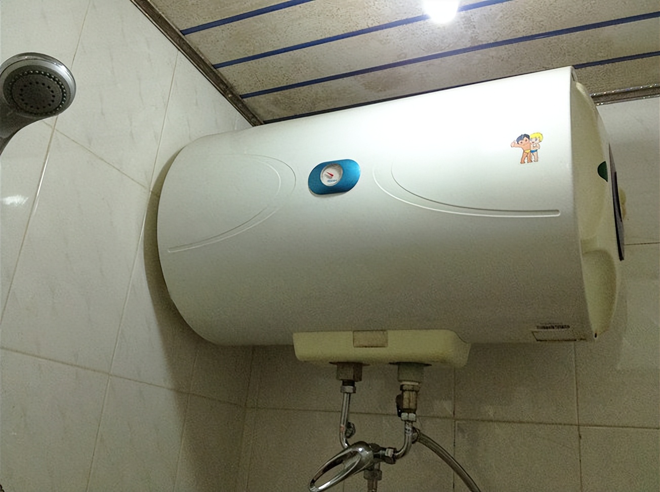 60升电热水器带增容功能工作原理,60升电热水器增容模式实测