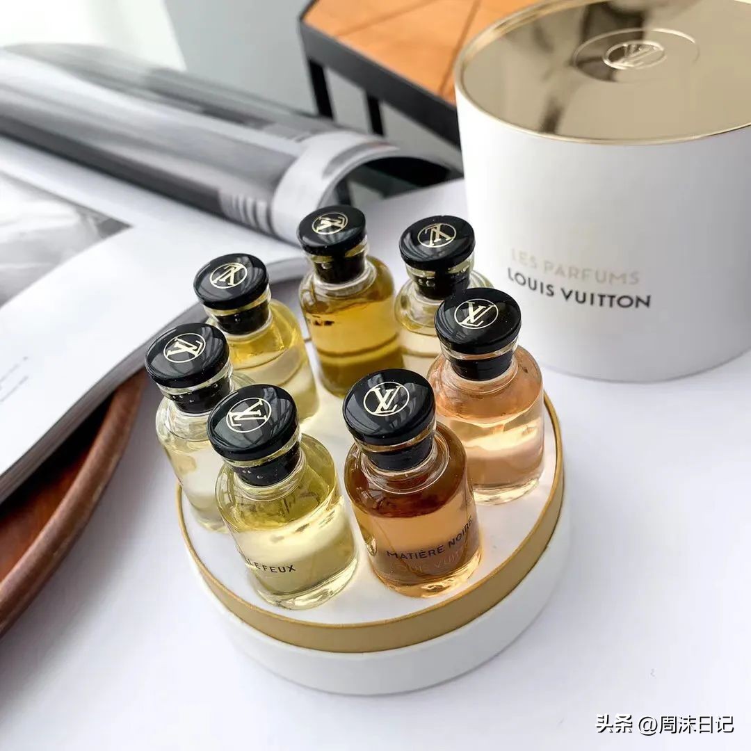 lv历年限定系列,lv这个衣服怎么样