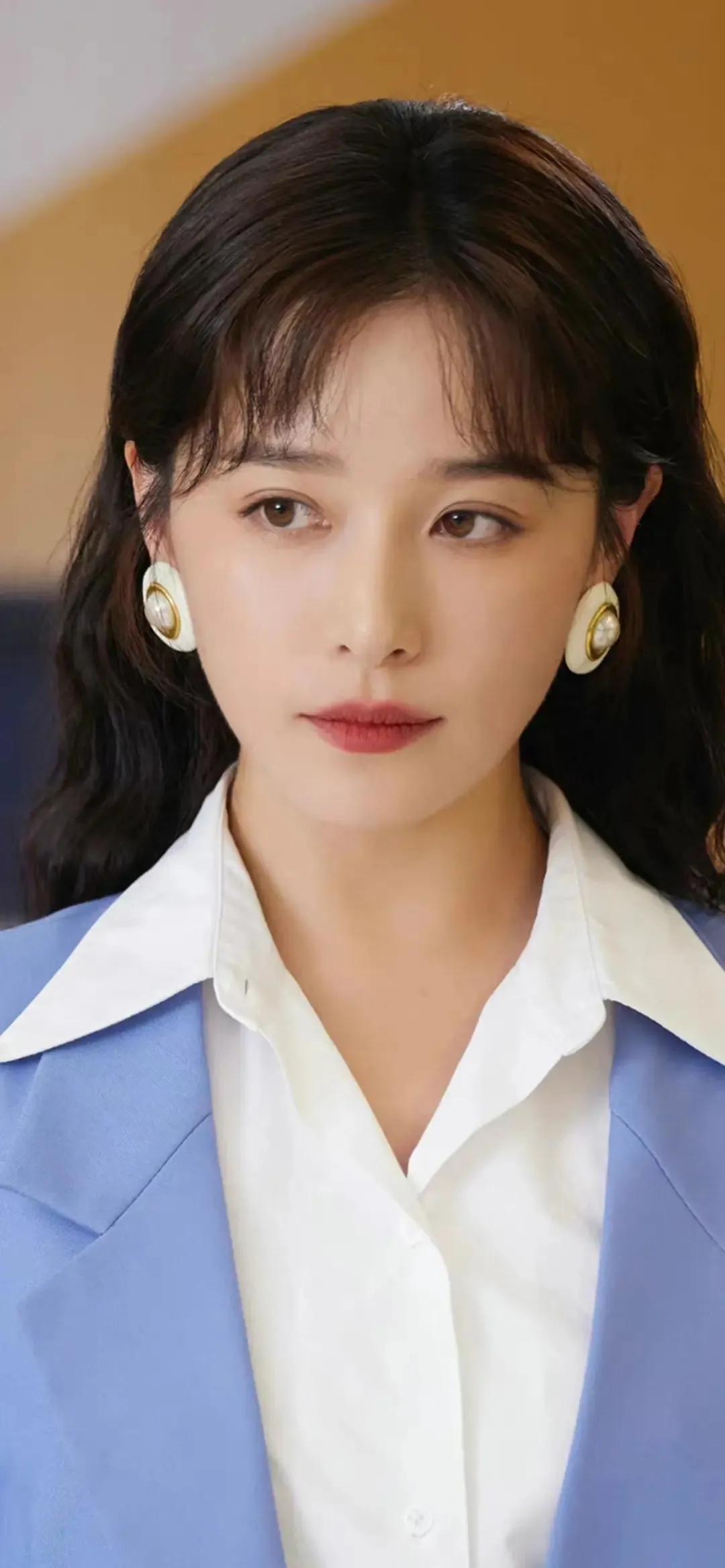 文字潮壁纸高清4k蓝红,暴力熊4k超清壁纸潮