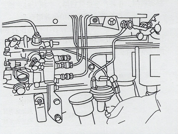 发动机排放故障打火困难,燃油系统进空气怎么处理