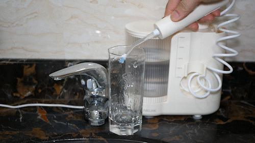 深层清洁冲牙器,清洁牙齿更方便米家便携式冲牙器