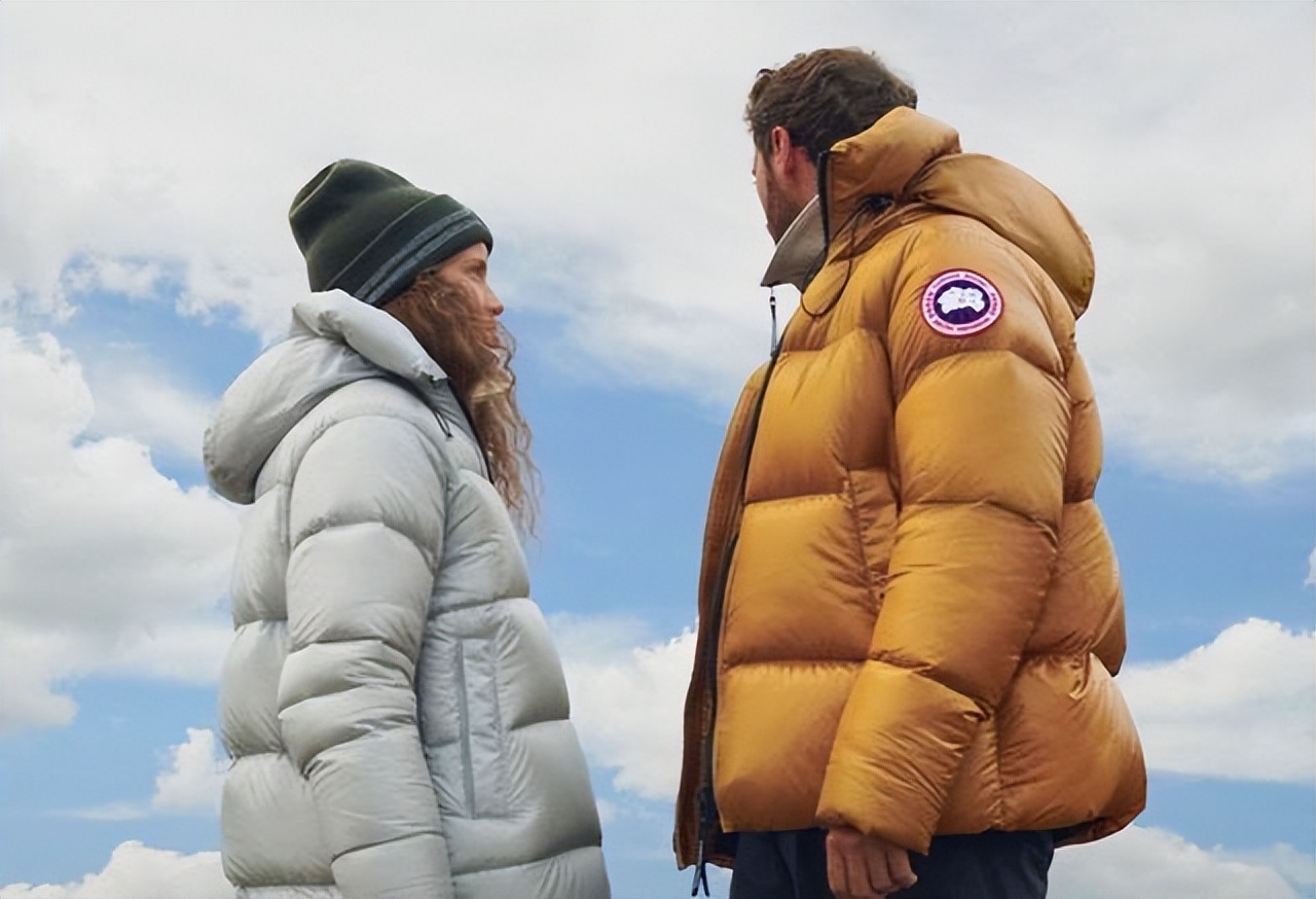 羽绒服便宜和贵的有什么区别 (几百元和几千的羽绒服有什么区别)