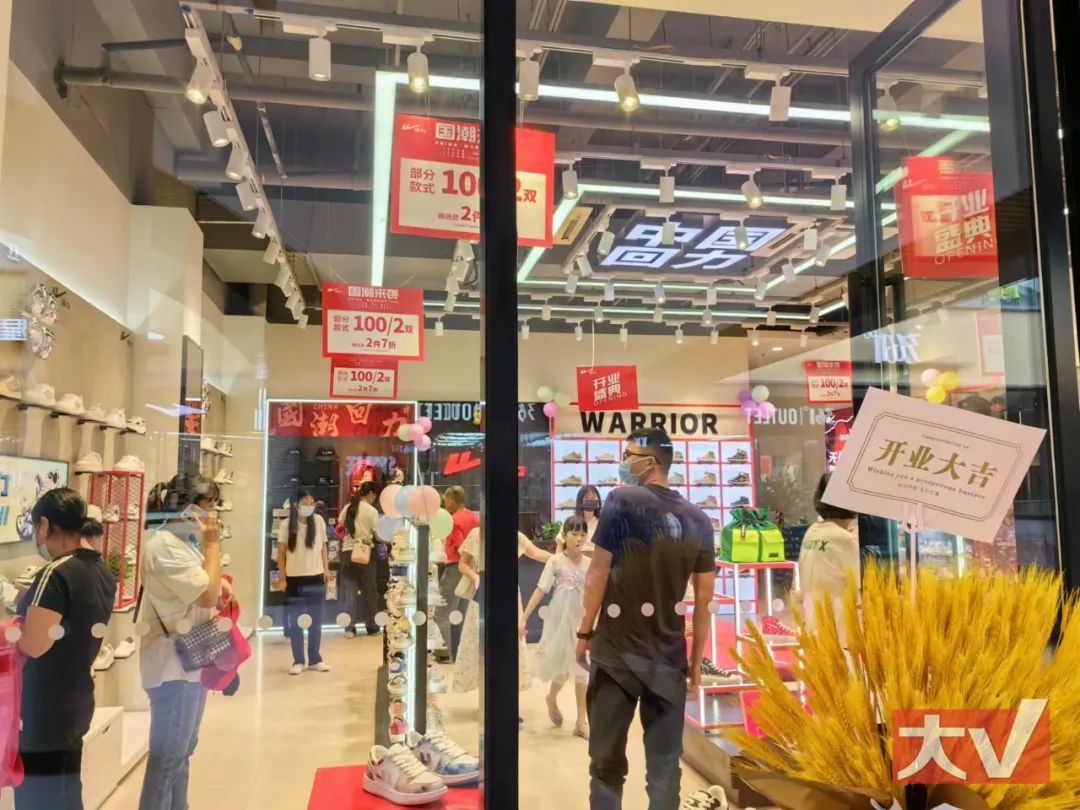 奥特莱斯南宁大牌,奥特莱斯可以玩吗