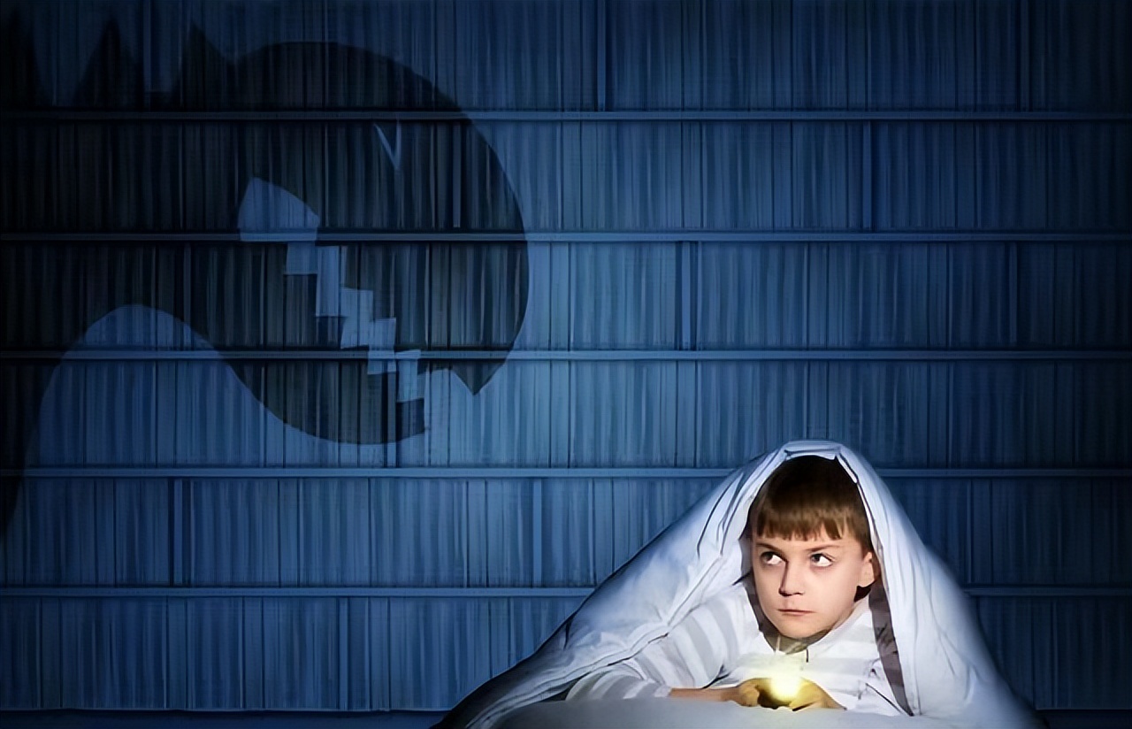 怎么消除孩子怕鬼的心理,怎样克服孩子怕鬼的心理