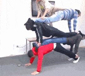 女朋友发来照片说刚运动完什么梗,女朋友发照片说刚运动完