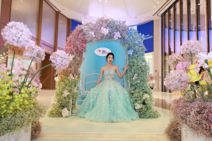 上海最豪华的商场ifc,上海ifc商场精品店