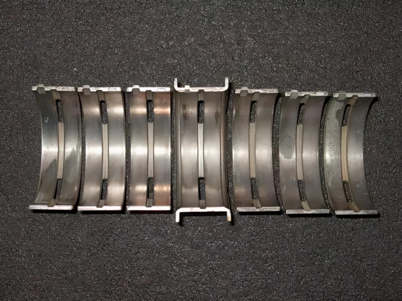 日本车一般用什么型号的机油,日系车一般用多少粘稠度机油