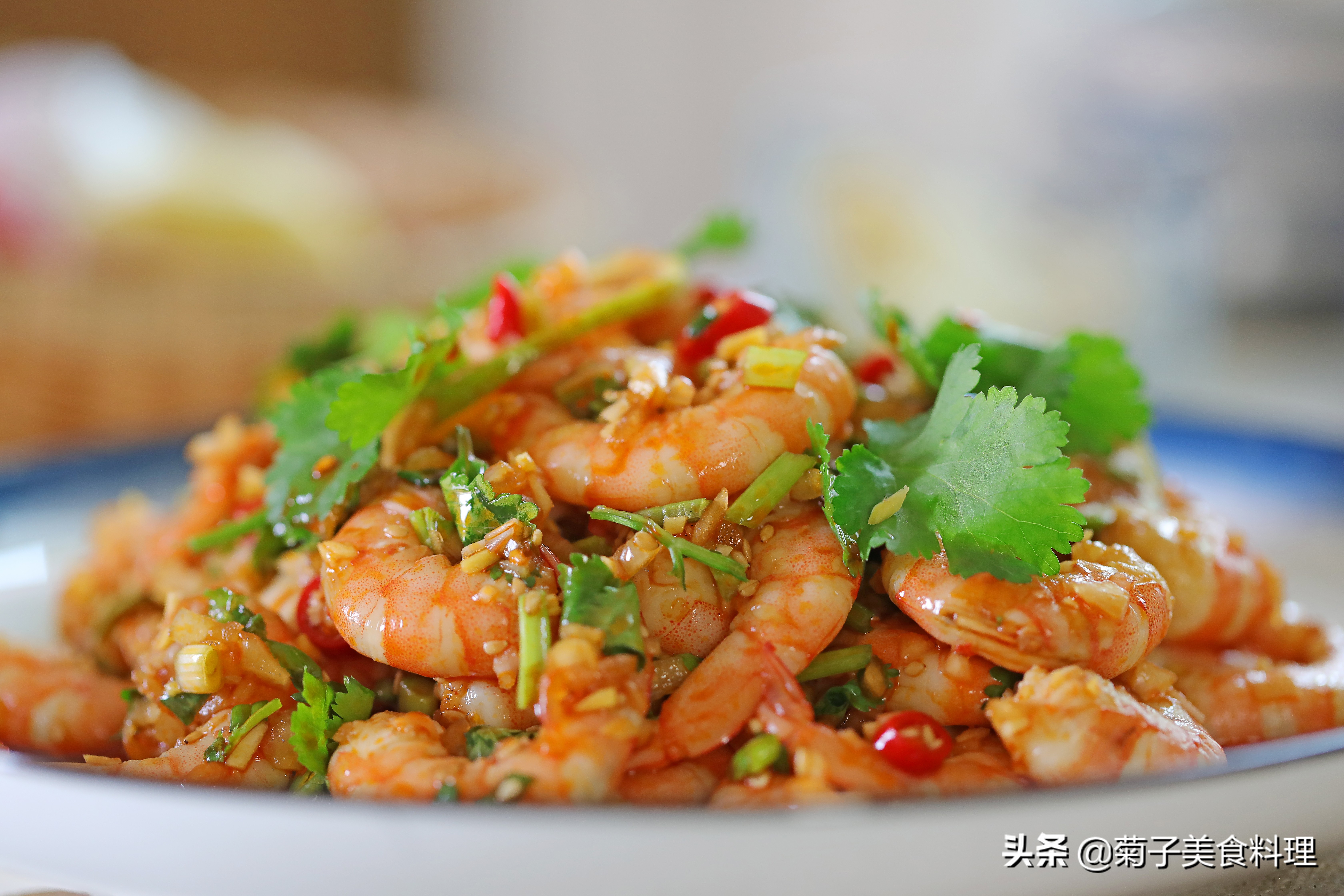 除夕年夜饭10道吉祥菜要端上桌,年夜饭必备的二十道菜五福临门