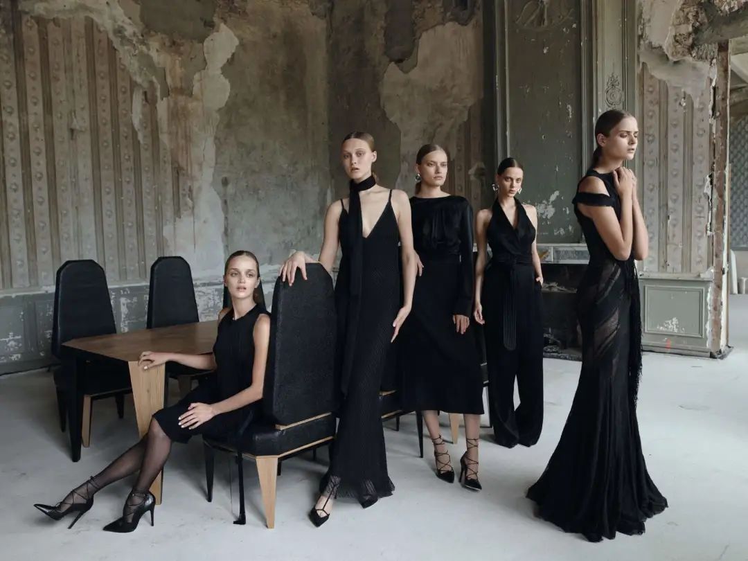 澳洲夫妇被坑230万买下烂屋！神级改造后惊艳网友：想去打卡