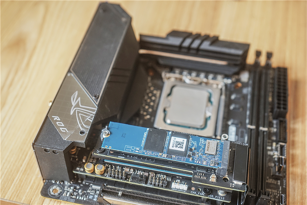 12600K+ROGZ690i+影驰3060+银欣LD03ITX机箱装机记