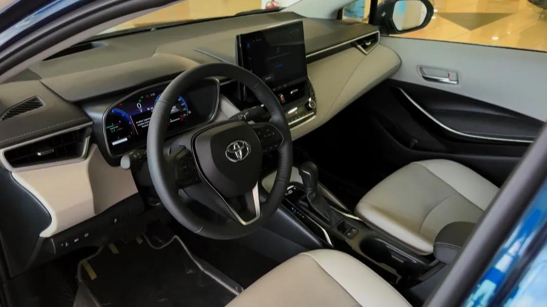 2018日产轩逸好还是丰田卡罗拉好,新一代丰田卡罗拉和轩逸怎么选