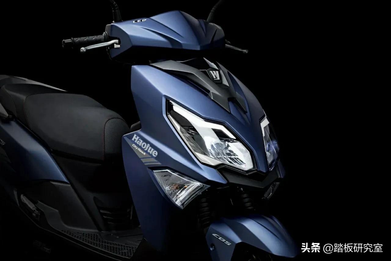 豪爵afr125和usr哪个更值得买,豪爵afr125和usr是一个发动机