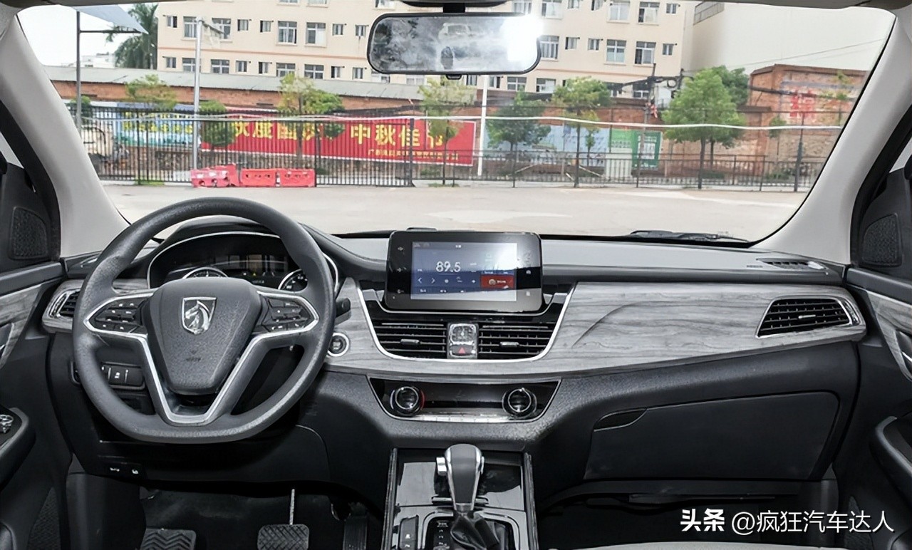 高配低配汽车选择,买汽车选低配还是高配