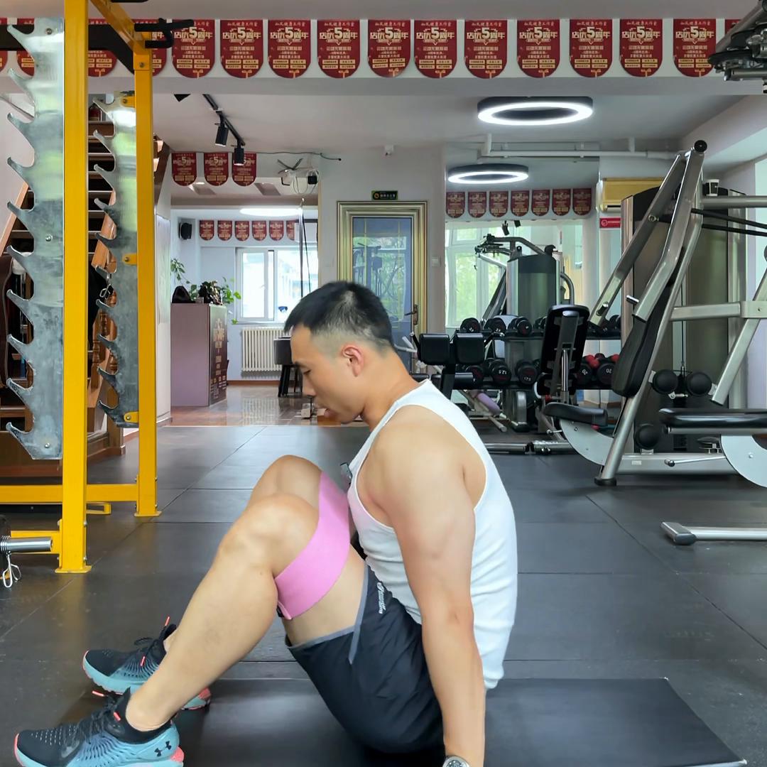 改善臀凹陷的训练动作,简单强效改善臀凹陷