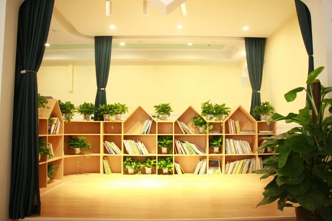 学幼师有什么好前途,男幼师就业前景