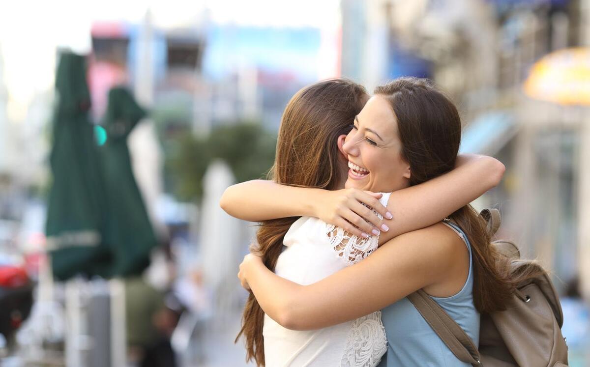 那天在女朋友家里，当她脱去衣服的时候，我不知道该怎么办？