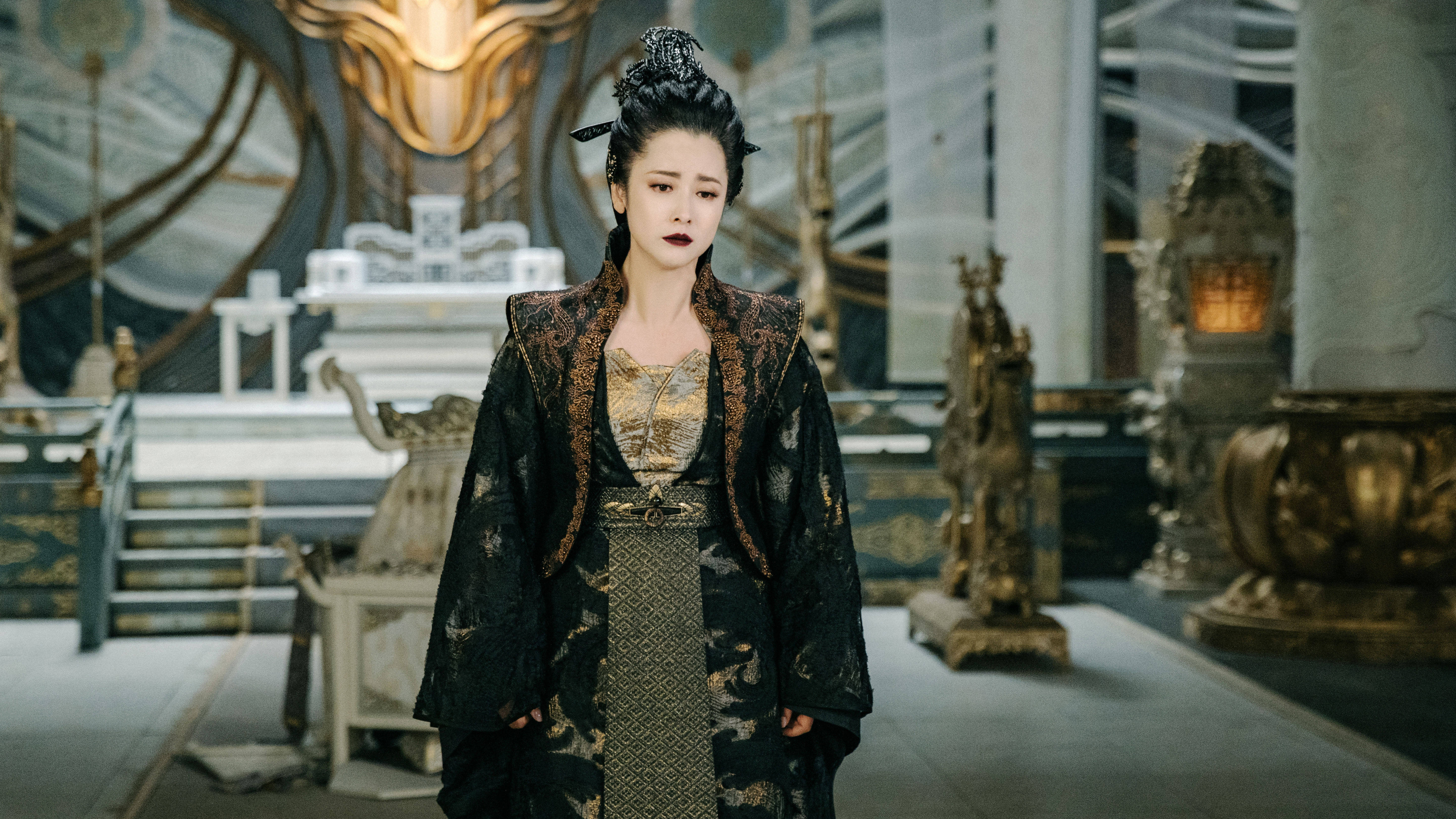 杨明娜年轻时的古装照片,杨明娜聊斋蛇妖